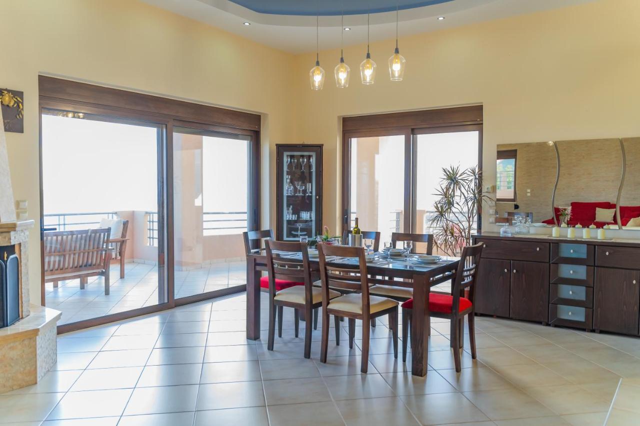 Deluxe Villa Kamba With Sea View Aptera Exterior photo