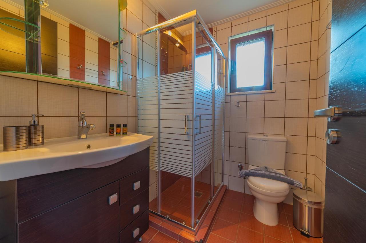 Deluxe Villa Kamba With Sea View Aptera Exterior photo
